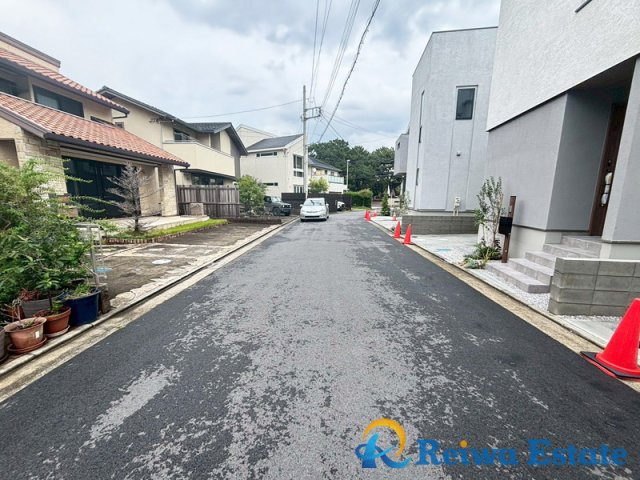 新築戸建　茅ヶ崎市柳島海岸の前面道路含む現地写真