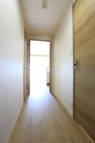 ＳＯＬＡＲＥ（ソラーレ）の玄関