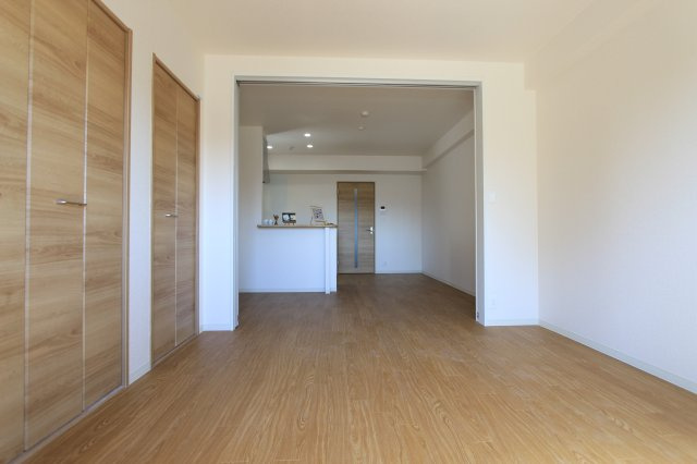 ＳＯＬＡＲＥ（ソラーレ）の洋室