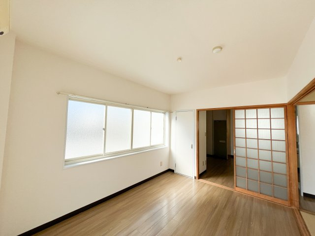 リバプール桟四の洋室