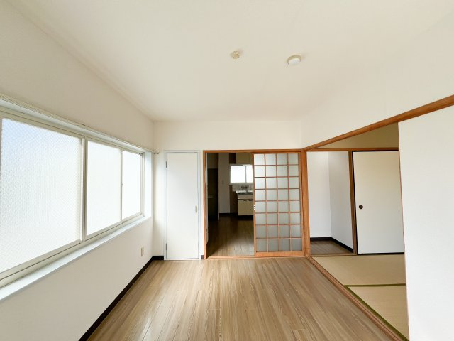 リバプール桟四の洋室