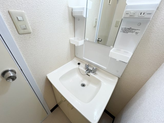 リバプール桟四の独立洗面台