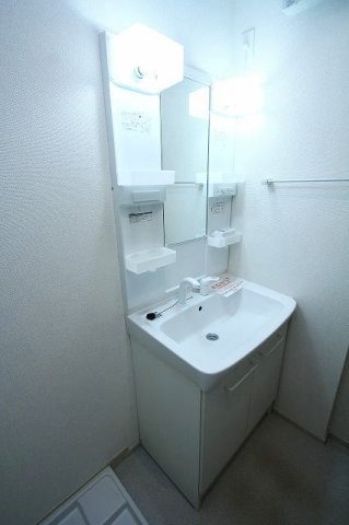 ルート３＆Ｍ・ＹⅤの洗面所|忙しい朝には欠かせない洗面所です