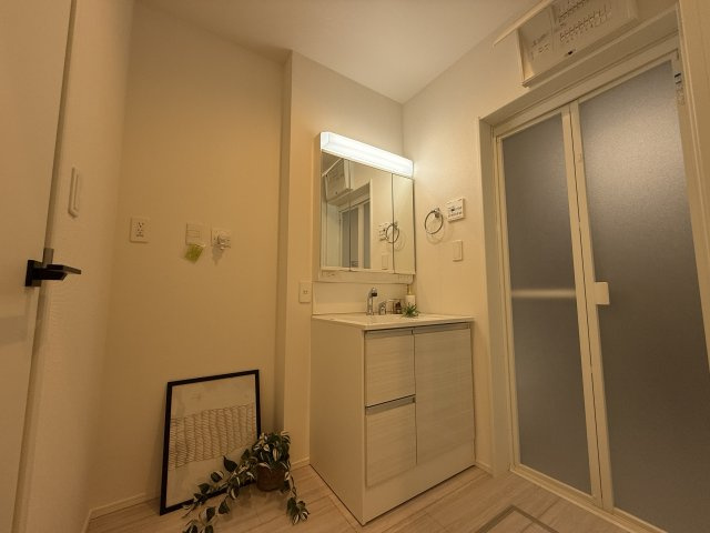 魚住町清水　新築戸建の洗面所