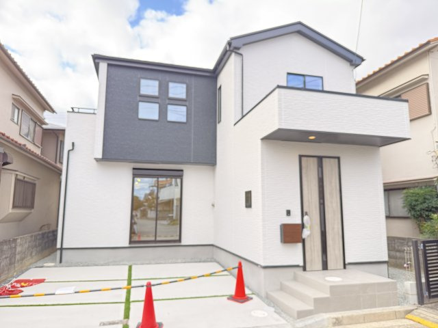 魚住町清水　新築戸建の外観