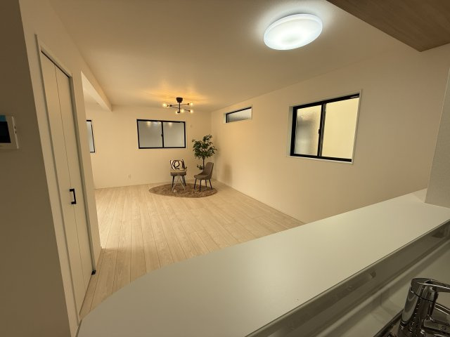 魚住町清水　新築戸建の居間・リビング