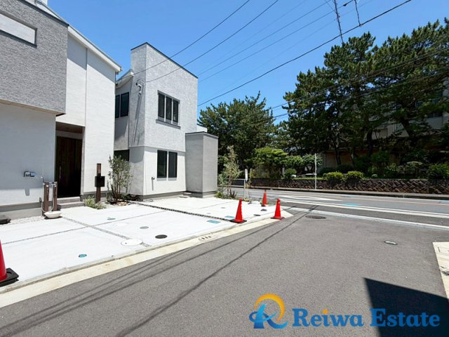 新築戸建　茅ヶ崎市柳島海岸の前面道路含む現地写真