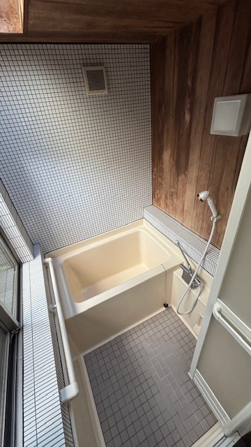 大阪市住之江区東加賀屋2丁目   貸家のバルコニー|外からの目が気にならないバルコニーで洗濯物が干せます