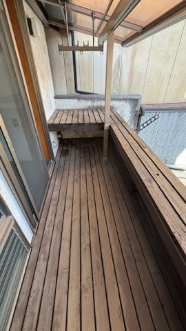 大阪市住之江区東加賀屋2丁目   貸家のバルコニー|暖かな日差しのふりそそぐバルコニー