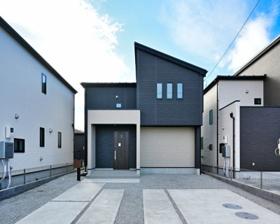 【外観】 | 大泉町寄木戸7期　タクトホーム 3号棟 | ついに建物完成いたしました！ぜひ一度ご見学ください♪
内覧希望はこちら→0120-367-660