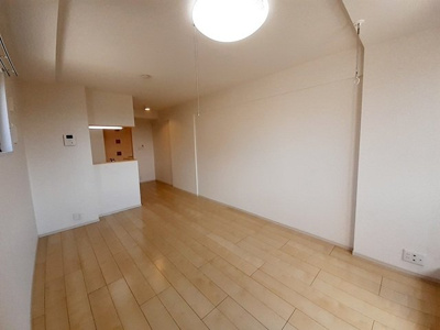 【内装】 | ルーチェ | 明るい室内です