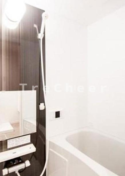 heim-HAPPYLANDの浴室