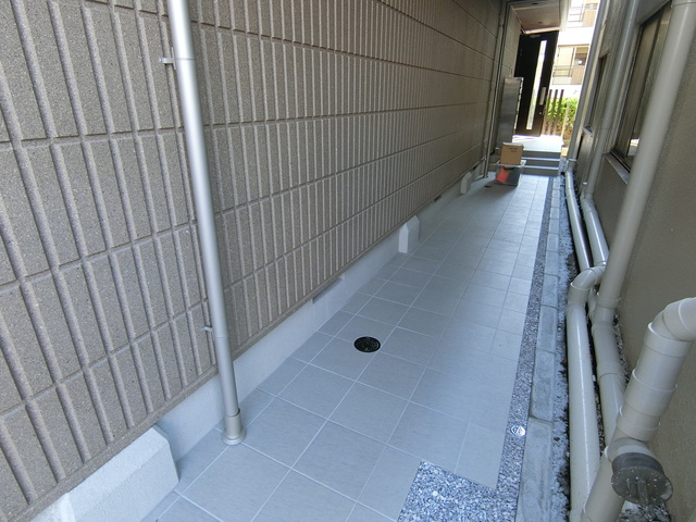 Ｔ’ｓ松庵のその他共用部分|★アプローチ★　★自転車１台駐輪可★