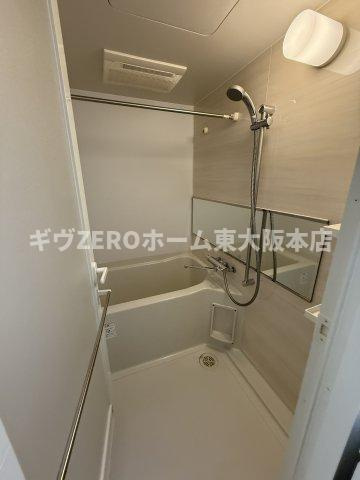 スプランディット難波の浴室