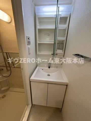 スプランディット難波の洗面所