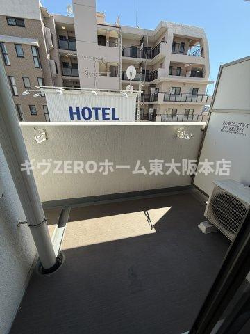 スプランディット難波のバルコニー