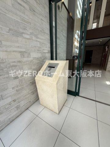 スプランディット難波のロビー