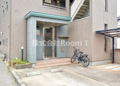 【エントランス】 | トリニティ