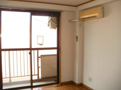 【居間・リビング】 | サン・オーレ東福山 | DK9.5帖