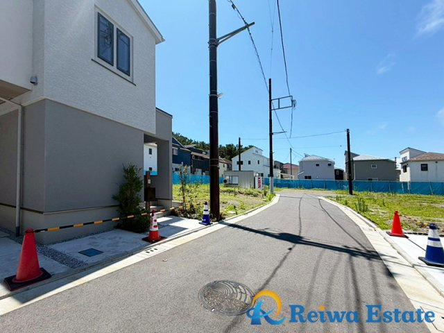 新築戸建　茅ヶ崎市柳島海岸の前面道路含む現地写真