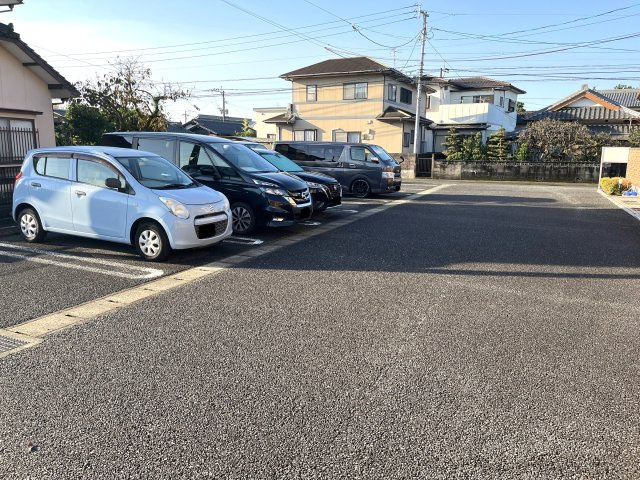 アップヴィレッジＡの駐車場