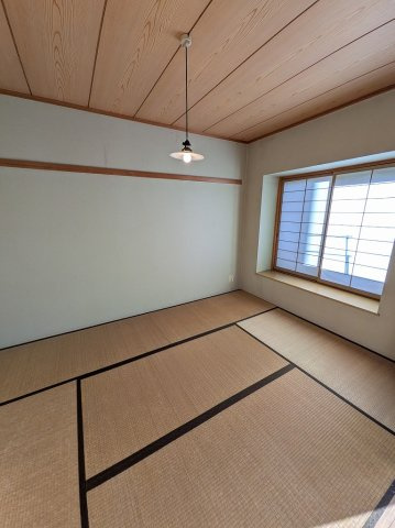 サンハウス小牧駅の和室|フローリングだけでなく、和室もあります