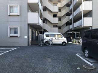 【駐車場】