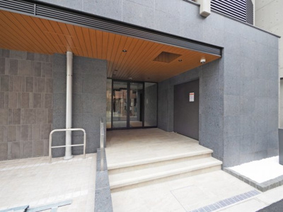 【エントランス】 | Metrosa谷町六丁目South | 落ち着いたエントランスです