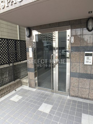 【エントランス】 | エスパシオ２１ | 清潔なエントランスです