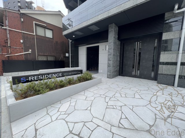 S-RESIDENCE都島Luxのエントランス