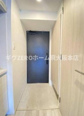 S-RESIDENCE難波大国町Unoの玄関