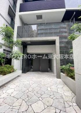 S-RESIDENCE難波大国町Unoのエントランス