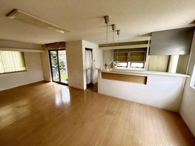 稲里町中氷鉋　中古住宅の居間・リビング