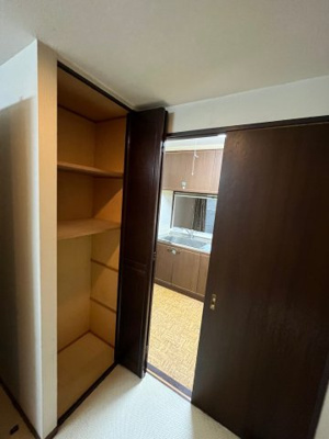 【洗面所】 | ルネ神戸北町Ⅰ | 脱衣所に収納完備