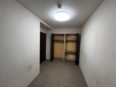 【洋室】 | ルネ神戸北町Ⅰ | 洋室6帖カーペット敷き