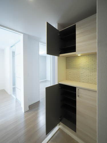 La maison roseの玄関