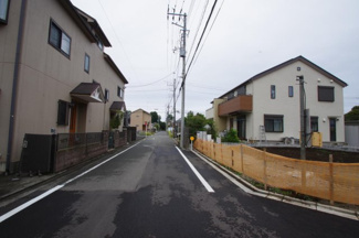 【前面道路含む現地写真】 | 【仲介手数料無料！！】府中市多磨町2丁目　新築戸建て（全7棟）3号棟　5690万円