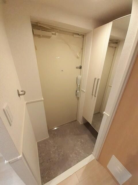 メゾン　ド　ルビアンの玄関