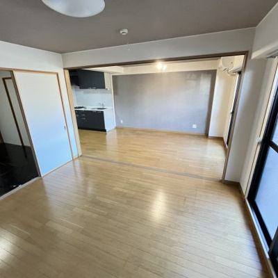 【居間・リビング】 | クレストYMDⅠ