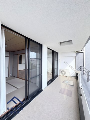 アンピール海の中道アクアヴィラのバルコニー