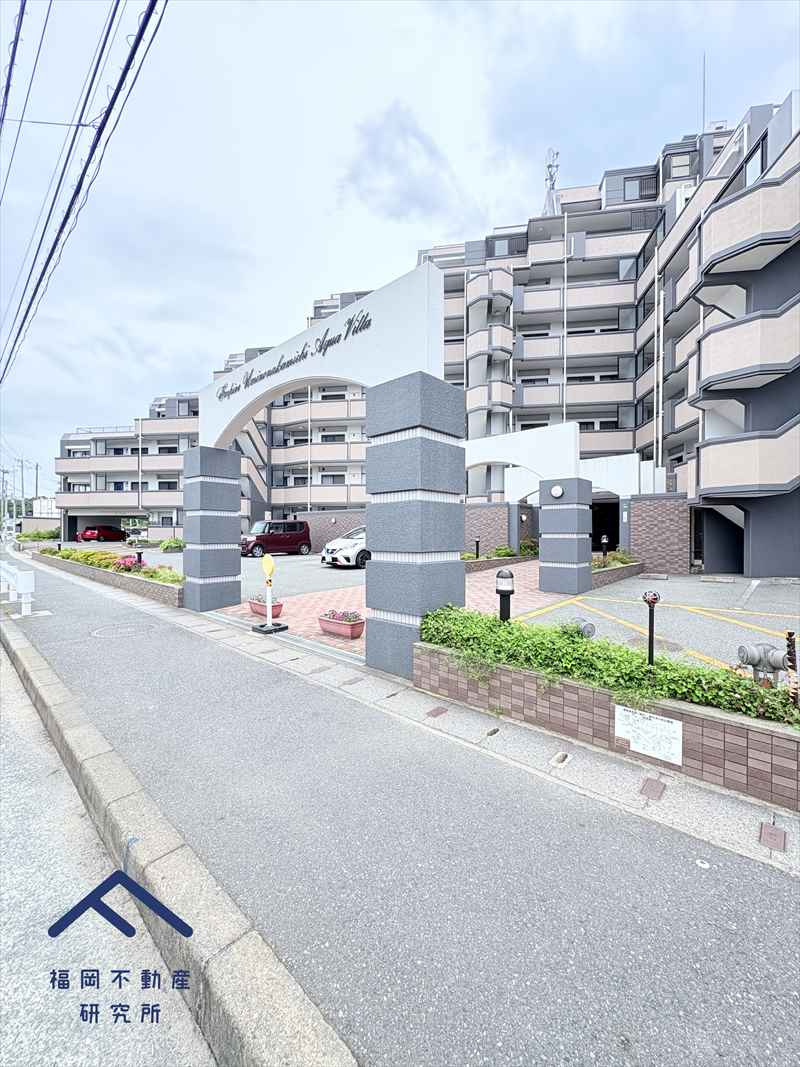 アンピール海の中道アクアヴィラの外観