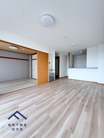 アンピール海の中道アクアヴィラの居間・リビング