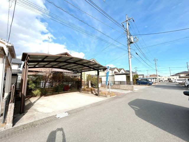 壬生町大師町　中古戸建の駐車場
