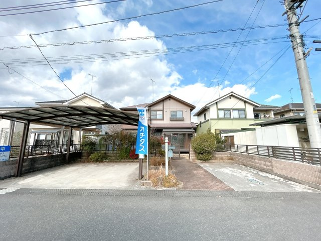 壬生町大師町　中古戸建の駐車場