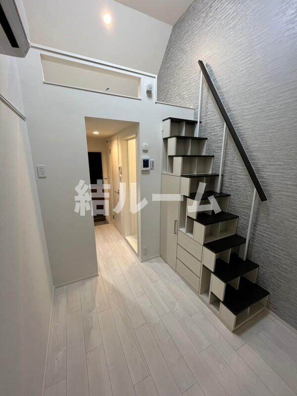 板橋区中台１丁目のアパートの居間・リビング