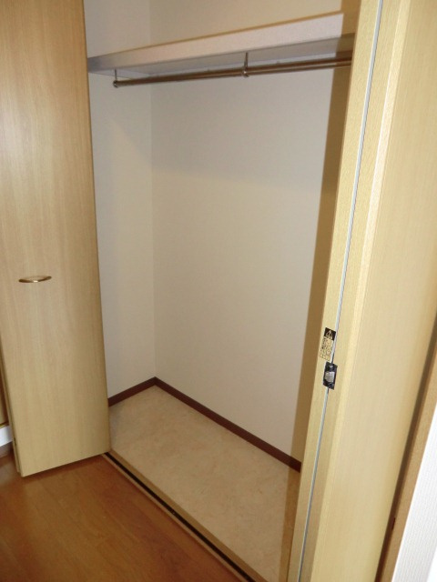 リバースクエア103の収納