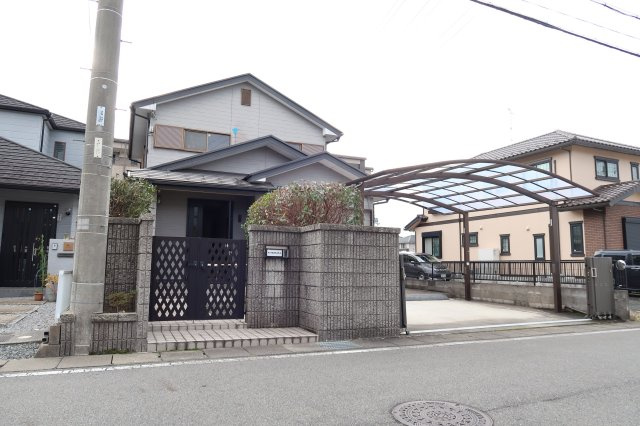 野洲市市三宅　中古戸建の外観
