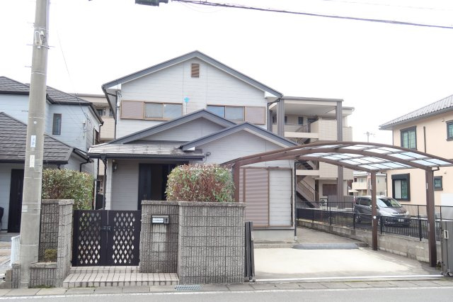 野洲市市三宅　中古戸建の外観