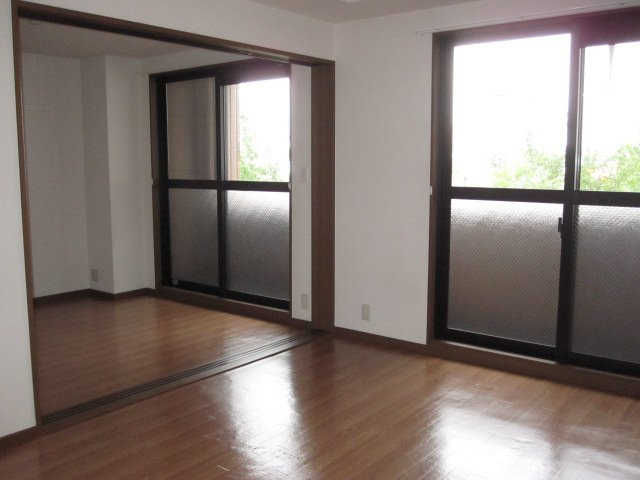 ピアリープレイス　ヒサの寝室|リビング