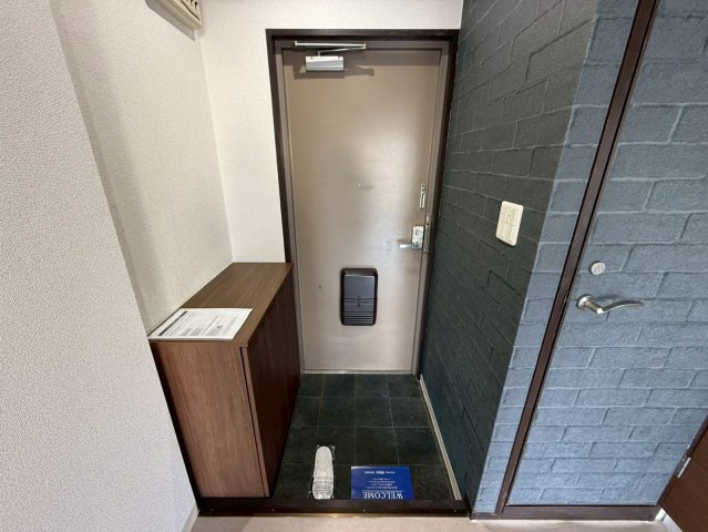 フリーデ北風呂の玄関